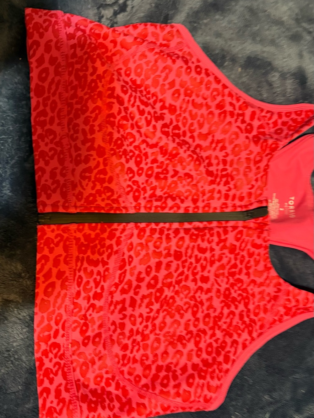 torrid Red Leopard Zip-Front Racerback Sports Crop - Picture 4 of 5